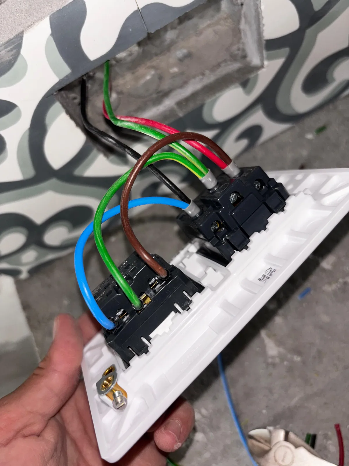 travaux électriques réalisés par JERAFA